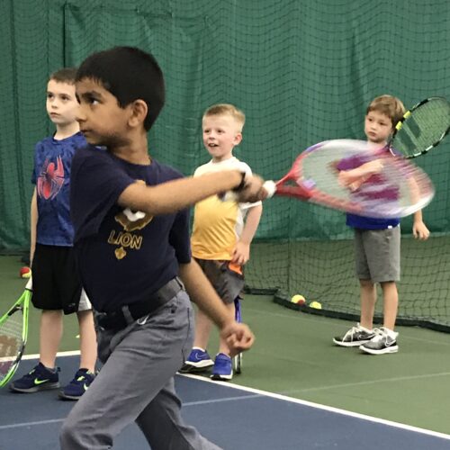 Kids tennis